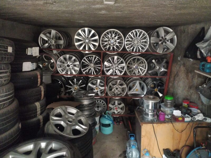 TESLA OTO LASTİK / OTO JANT